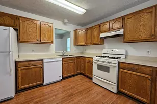 102 Aston Ct, Stafford, VA 22554 - Photo 3