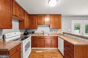 17 Willow Ln, Stafford, VA 22554 - Photo 7