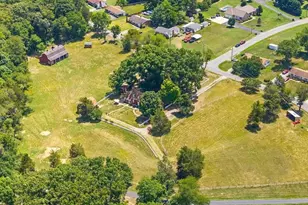 305 Chapel Green Rd, Fredericksburg, VA 22405 - Photo 9