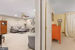 332 Bridgewater Cir, Fredericksburg, VA 22406 - Photo 43