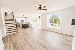 32 Virginia Ave, Fredericksburg, VA 22405 - Photo 11
