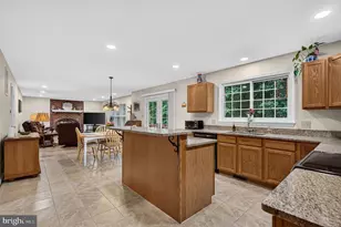 76 Cardinal Forest Dr, Fredericksburg, VA 22406 - Photo 23