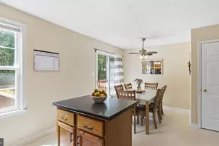 407 Clint Ln, Fredericksburg, VA 22405 - Photo 7