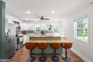 665 Holly Corner Rd, Fredericksburg, VA 22406 - Photo 11