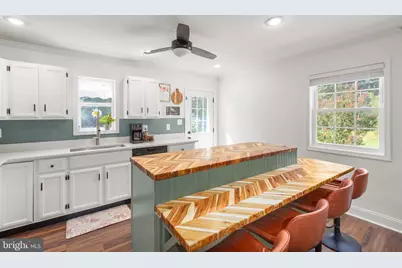 665 Holly Corner Rd, Fredericksburg, VA 22406 - Photo 13