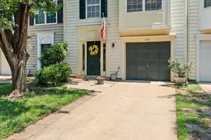 202 Park Brook Ct, Stafford, VA 22554 - Photo 3