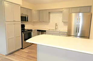 300 Claiborne Ave, Fredericksburg, VA 22405 - Photo 3