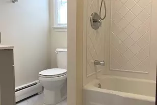 300 Claiborne Ave, Fredericksburg, VA 22405 - Photo 15