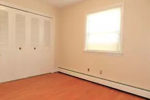 300 Claiborne Ave, Fredericksburg, VA 22405 - Photo 13