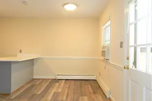 300 Claiborne Ave, Fredericksburg, VA 22405 - Photo 9
