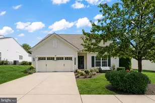 35 Battery Point Dr, Fredericksburg, VA 22406 - Photo 1