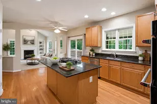 65 Lindsey Ln, Stafford, VA 22554 - Photo 9