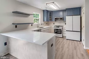 906 Kings Crest Dr, Stafford, VA 22554 - Photo 9
