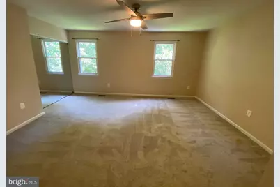 1210 Thomas Jefferson Place, Fredericksburg, VA 22405 - Photo 9
