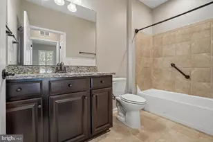 132 Long Point Dr, Fredericksburg, VA 22406 - Photo 9