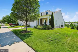 132 Long Point Dr, Fredericksburg, VA 22406 - Photo 3