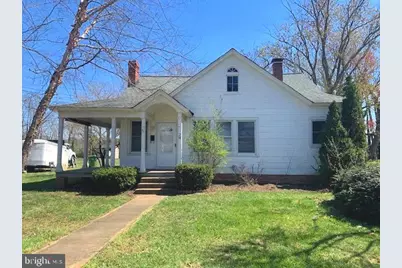218 Claiborne Avenue, Fredericksburg, VA 22405 - Photo 1