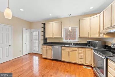 407 Lakeview Court, Stafford, VA 22554 - Photo 9