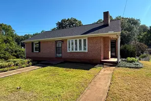 205 Maple St, Fredericksburg, VA 22405 - Photo 1