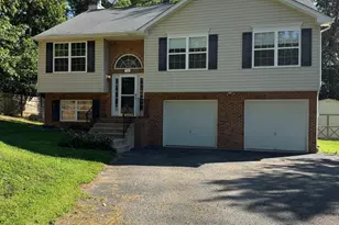 3 Crestview Dr, Stafford, VA 22556 - Photo 1