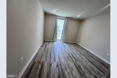 407 Apricot St, Stafford, VA 22554 - Photo 5