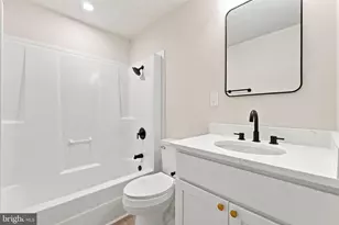 636 Holly Corner Rd, Fredericksburg, VA 22406 - Photo 3