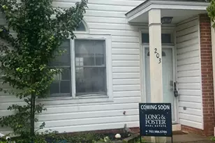 203 W Park Dr, Stafford, VA 22554 - Photo 1