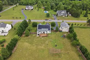 320 Timber Mill Ln, Fredericksburg, VA 22406 - Photo 5