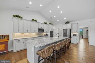 201 Saratoga Woods Ln, Stafford, VA 22556 - Photo 3