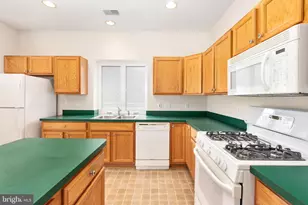 7 Dayton Cir, Fredericksburg, VA 22406 - Photo 15