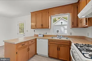 132 Hemp Rd, Fredericksburg, VA 22406 - Photo 11