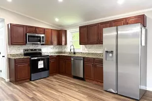 707 Holly Corner Rd, Fredericksburg, VA 22406 - Photo 9