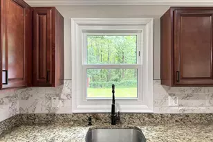 707 Holly Corner Rd, Fredericksburg, VA 22406 - Photo 11