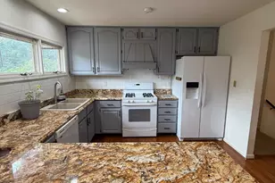 602 Galveston Rd, Fredericksburg, VA 22405 - Photo 9
