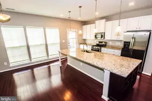 207 Almond Dr, Stafford, VA 22554 - Photo 3