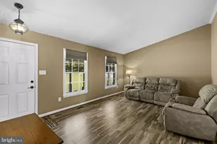 73 Old Farm Rd, Fredericksburg, VA 22406 - Photo 17