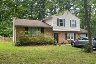 17 Hickory Ridge Dr, Fredericksburg, VA 22405 - Photo 1