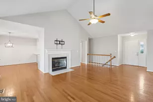 17 S Pointe Ln, Fredericksburg, VA 22405 - Photo 9