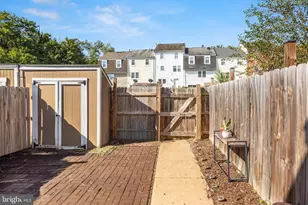 1017 Thomas Jefferson Pl, Fredericksburg, VA 22405 - Photo 17
