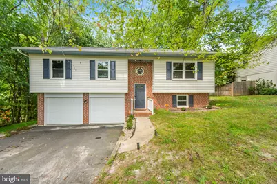 1703 Sherwood Dr, Fredericksburg, VA 22405 - Photo 1