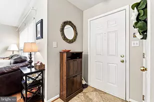 208 Heritage Commons Dr, Fredericksburg, VA 22405 - Photo 3