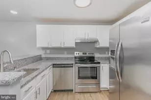 100 Grosvenor Ln, Stafford, VA 22556 - Photo 13