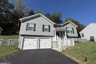 8 Howard Cir, Fredericksburg, VA 22405 - Photo 1