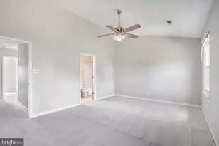 302 Barrie Pl, Fredericksburg, VA 22405 - Photo 25