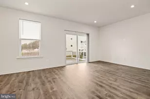 402 Honeyberry Ln, Fredericksburg, VA 22405 - Photo 11