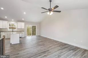 1027 John Paul Jones Dr, Stafford, VA 22554 - Photo 9