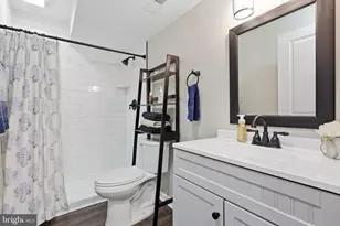 240 Long Meadow Dr, Fredericksburg, VA 22406 - Photo 31