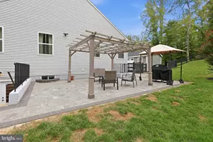 240 Long Meadow Dr, Fredericksburg, VA 22406 - Photo 37