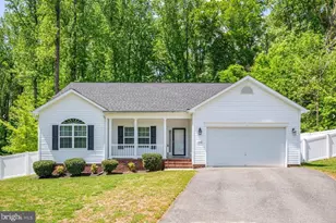 336 Phillips St, Fredericksburg, VA 22405 - Photo 1