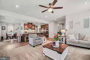 101 Regents Ln, Stafford, VA 22554 - Photo 5